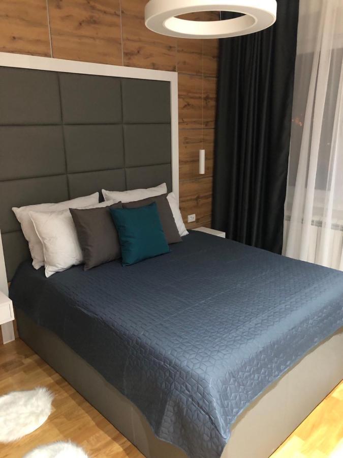 Lux Apartman 33 Kragujevac Buitenkant foto